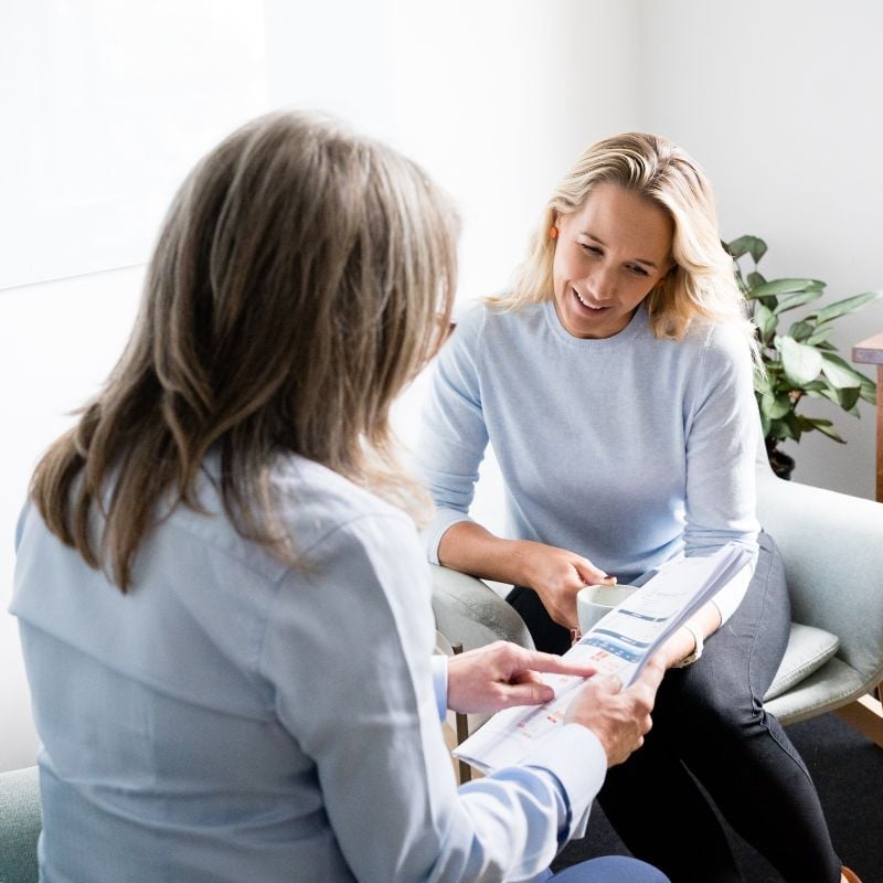 brighton melbourne functional medicine practitioner rebecca hughes discussing test results with health coach